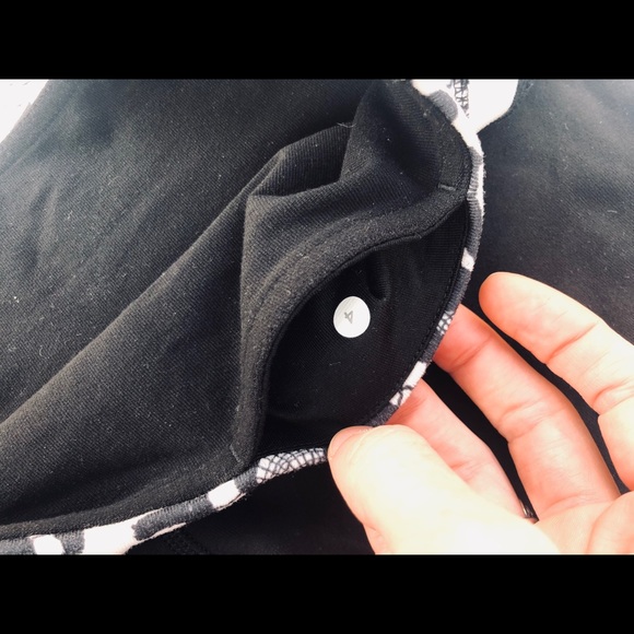 SOLD Lululemon shorts, reversible - Picture 5 of 5